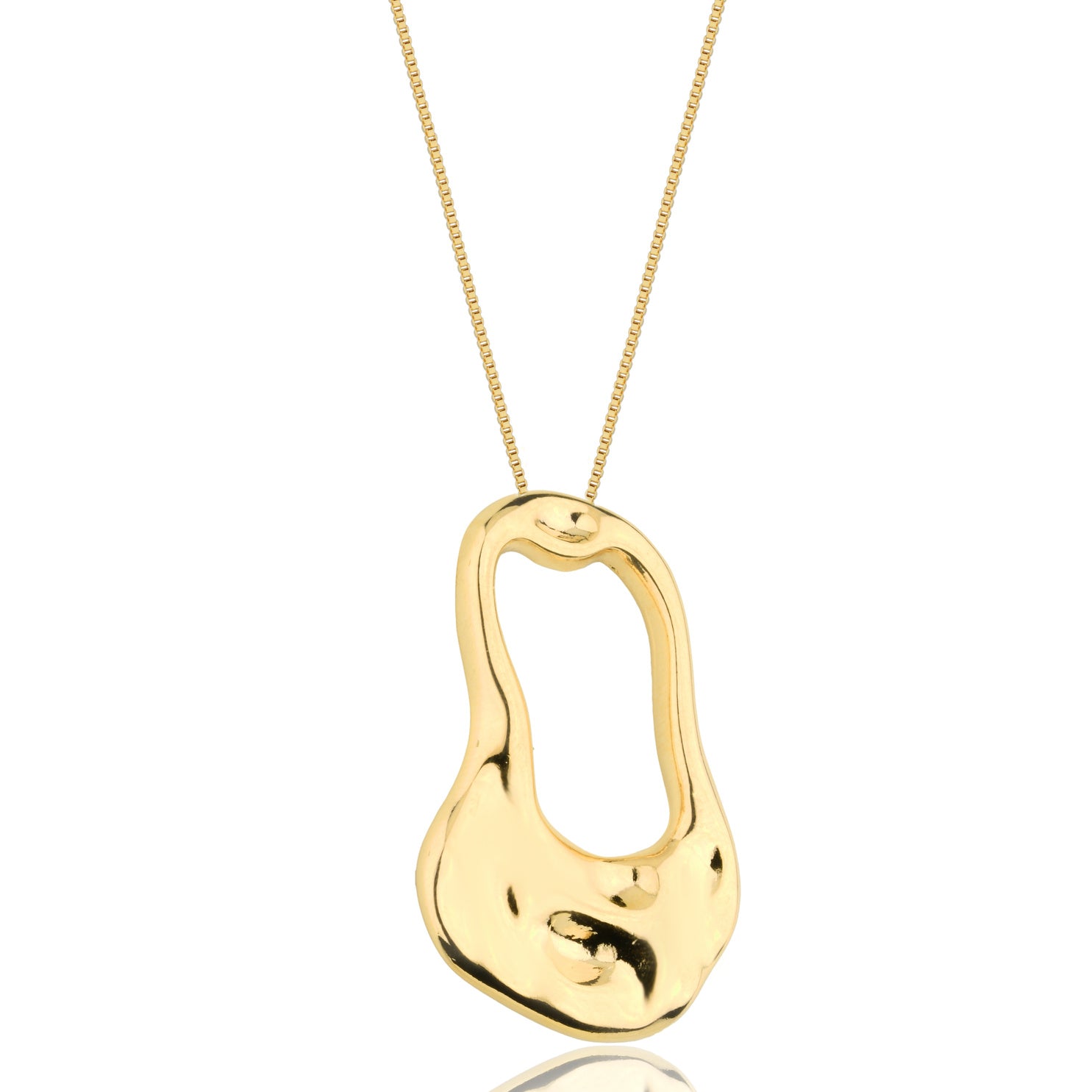 Necklace with twisted oval silhouette pedant with elevations