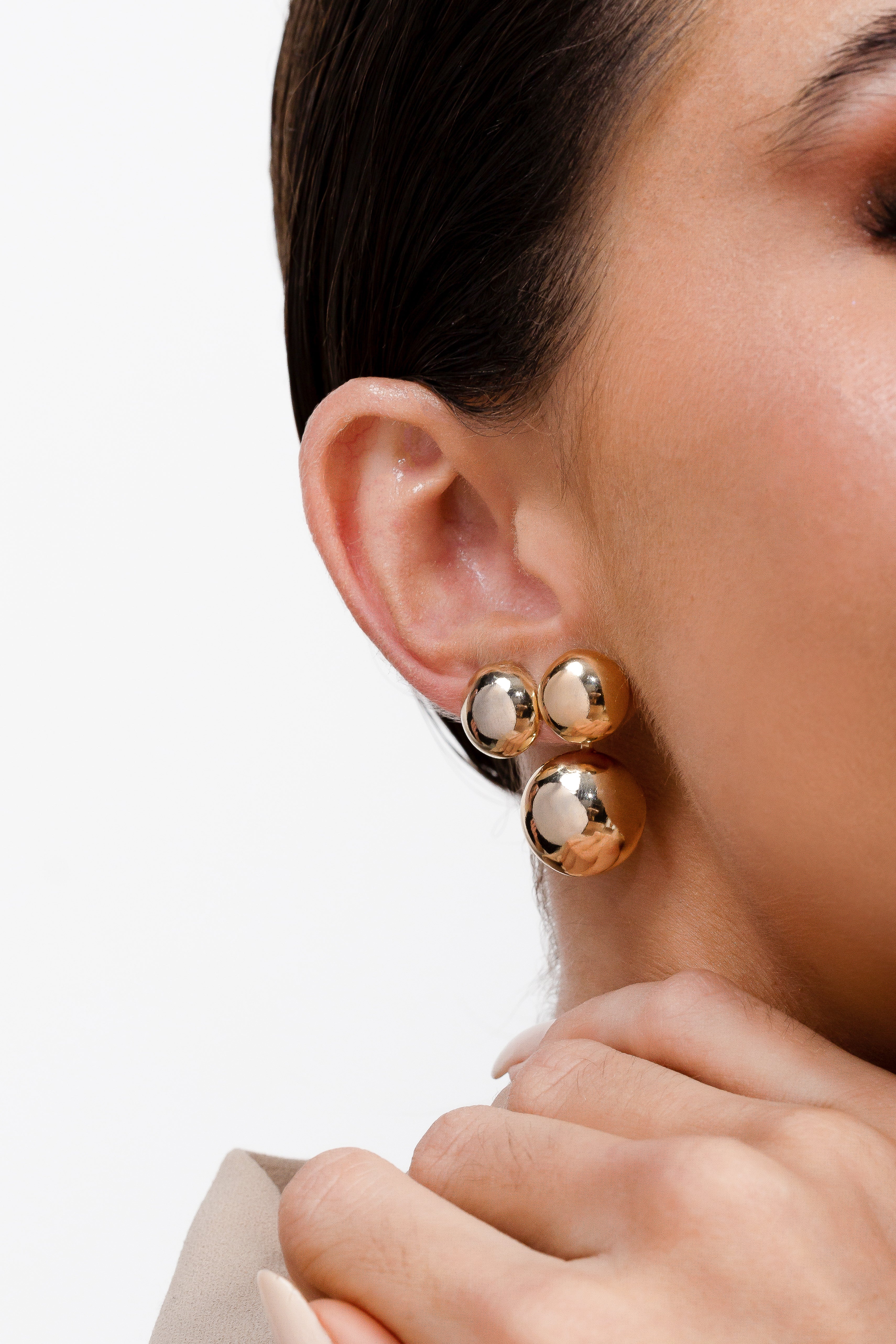 Two-in-one ball earring