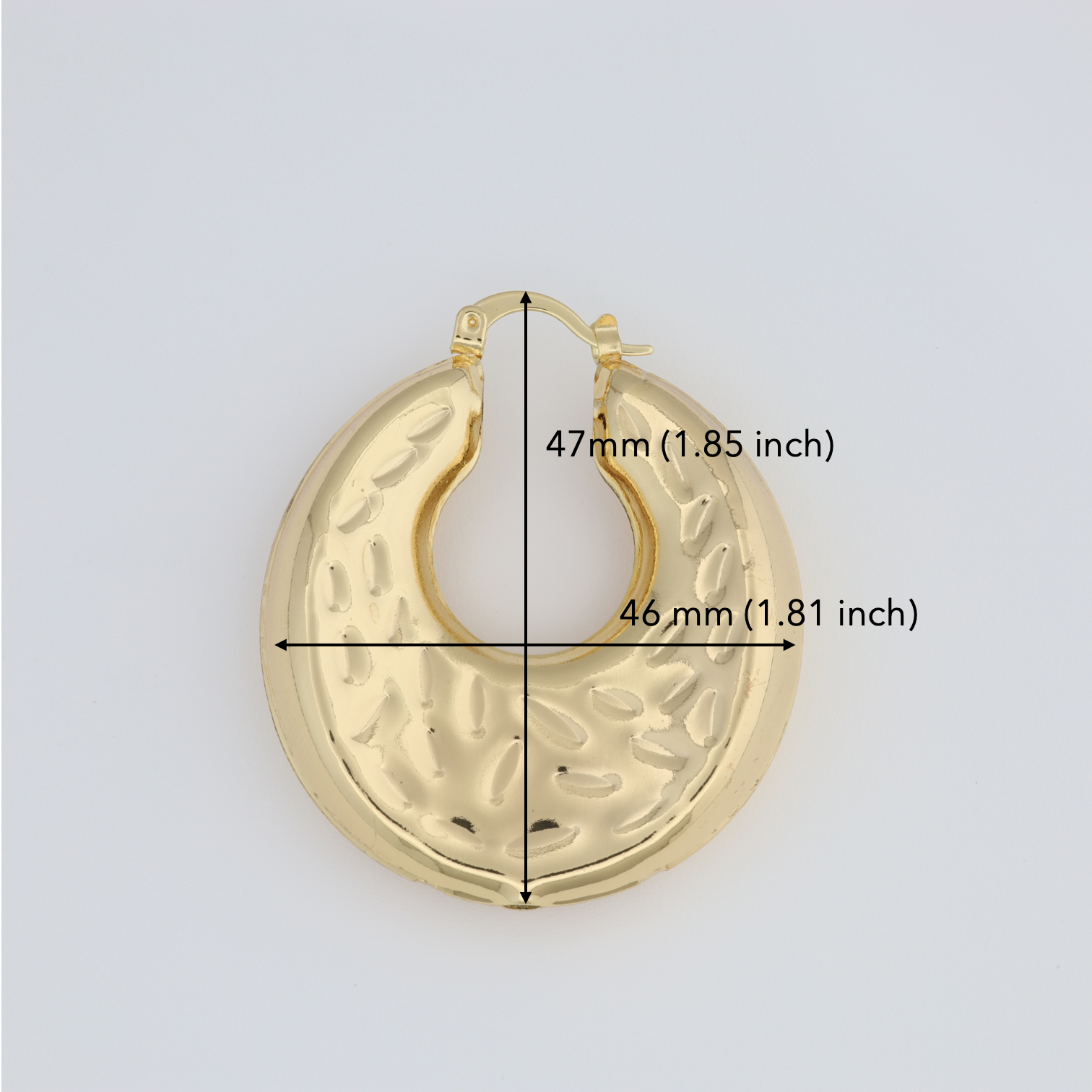 Hoop Earring With A Different Texture And Oval Designs