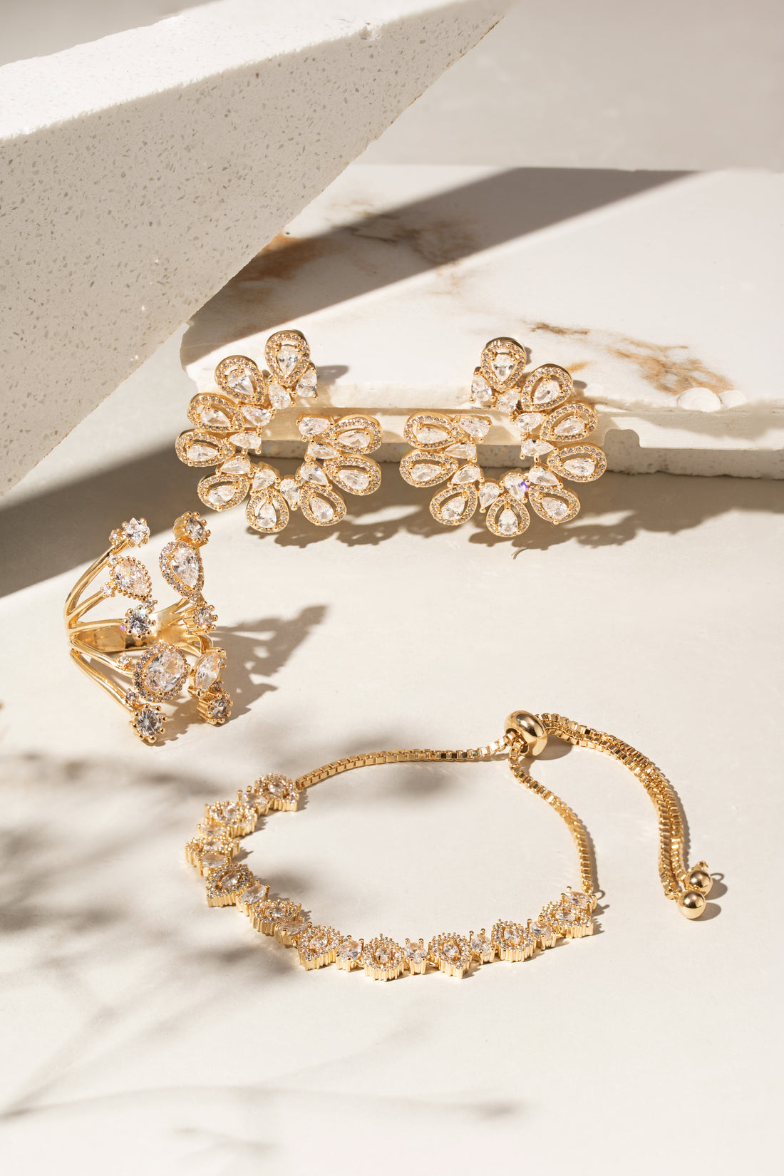 White Zirconia Luxury Ring