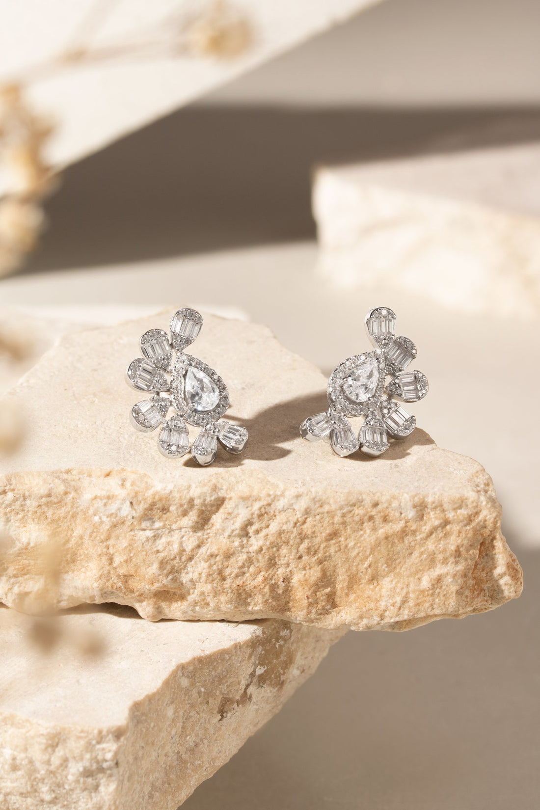 18k Goldfilled White Zirconia Teardrop Earrings – Limited Edition