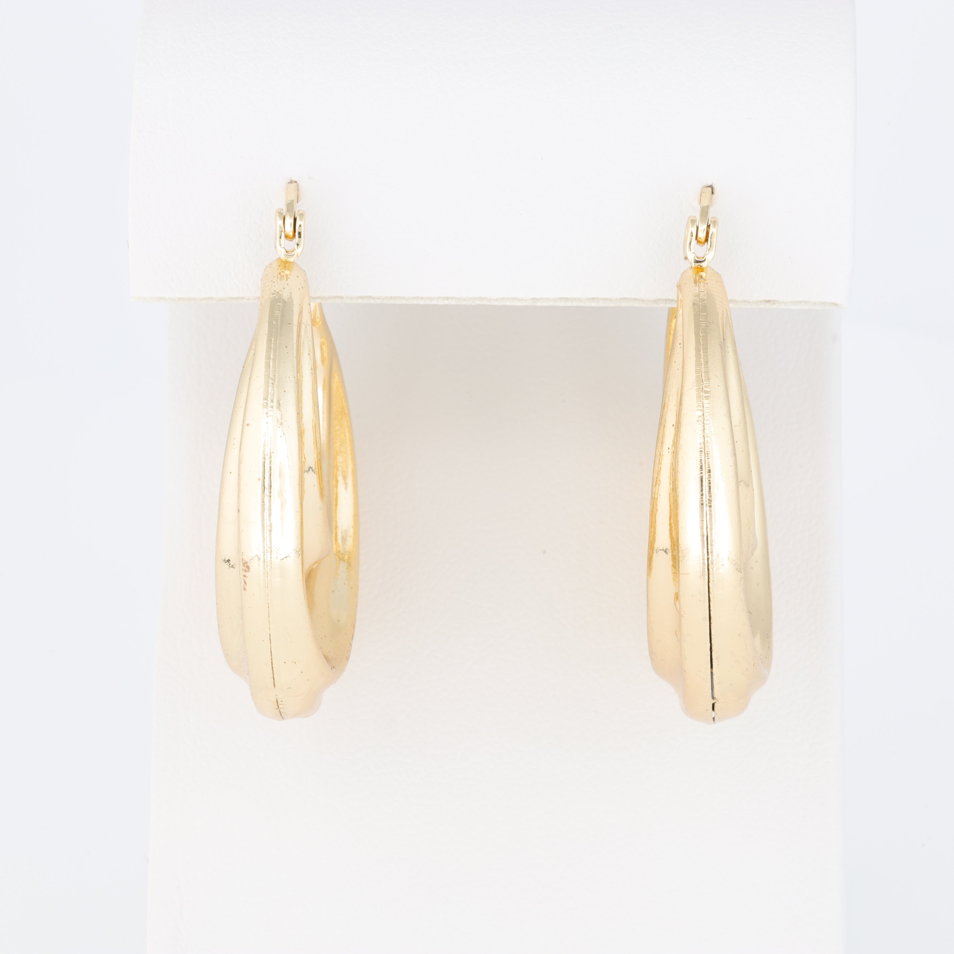 Hoop Earring With Different Texture