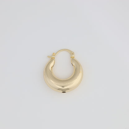 Plain Oval Hoop Earring That Thickens In The Middle