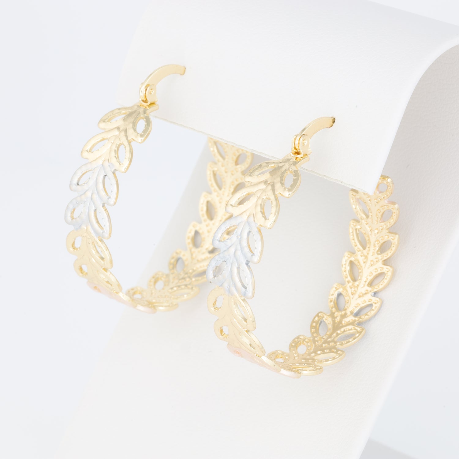 Tricolor Hoop With Double Leaf Design