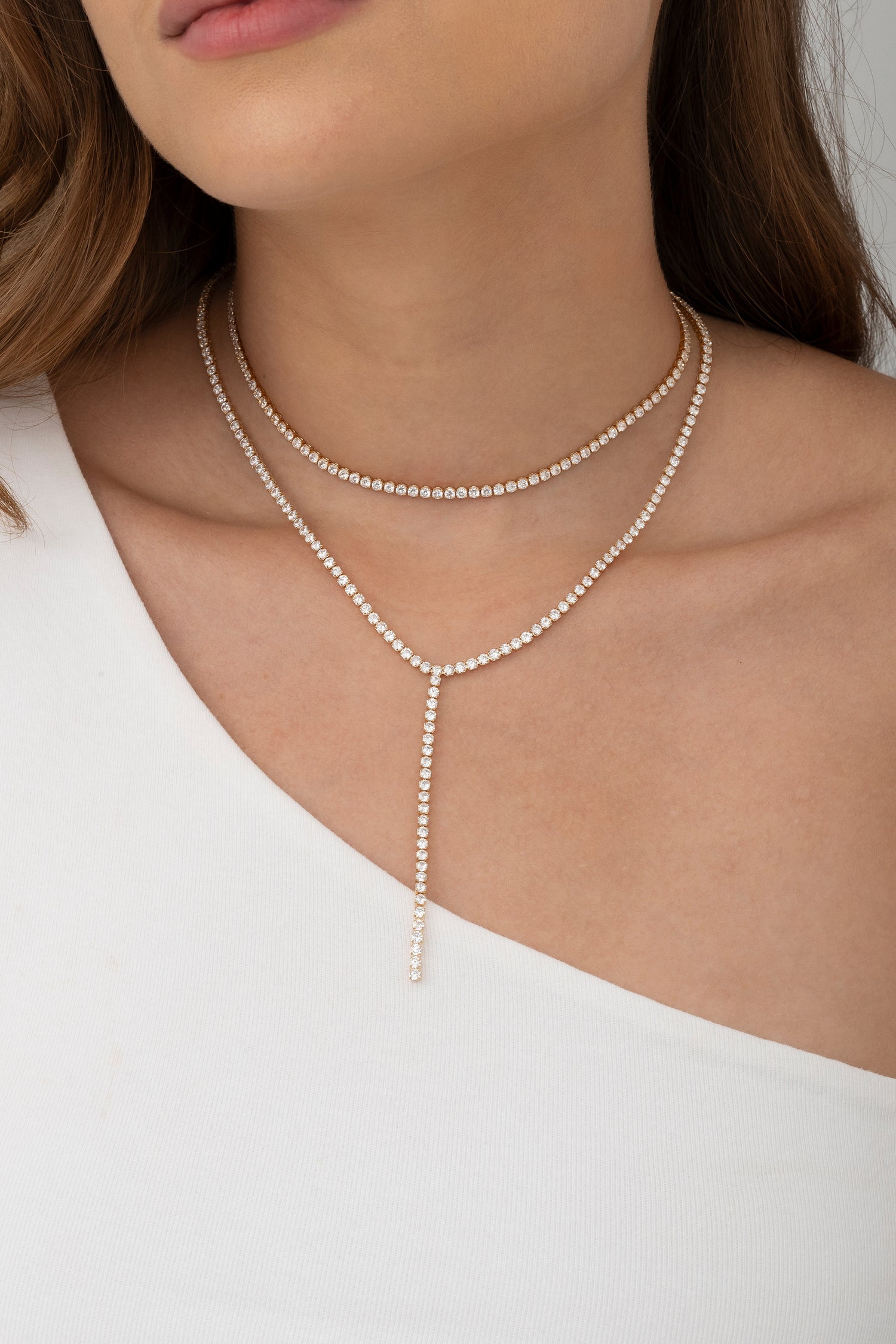 Necklace tie with zirconia stones