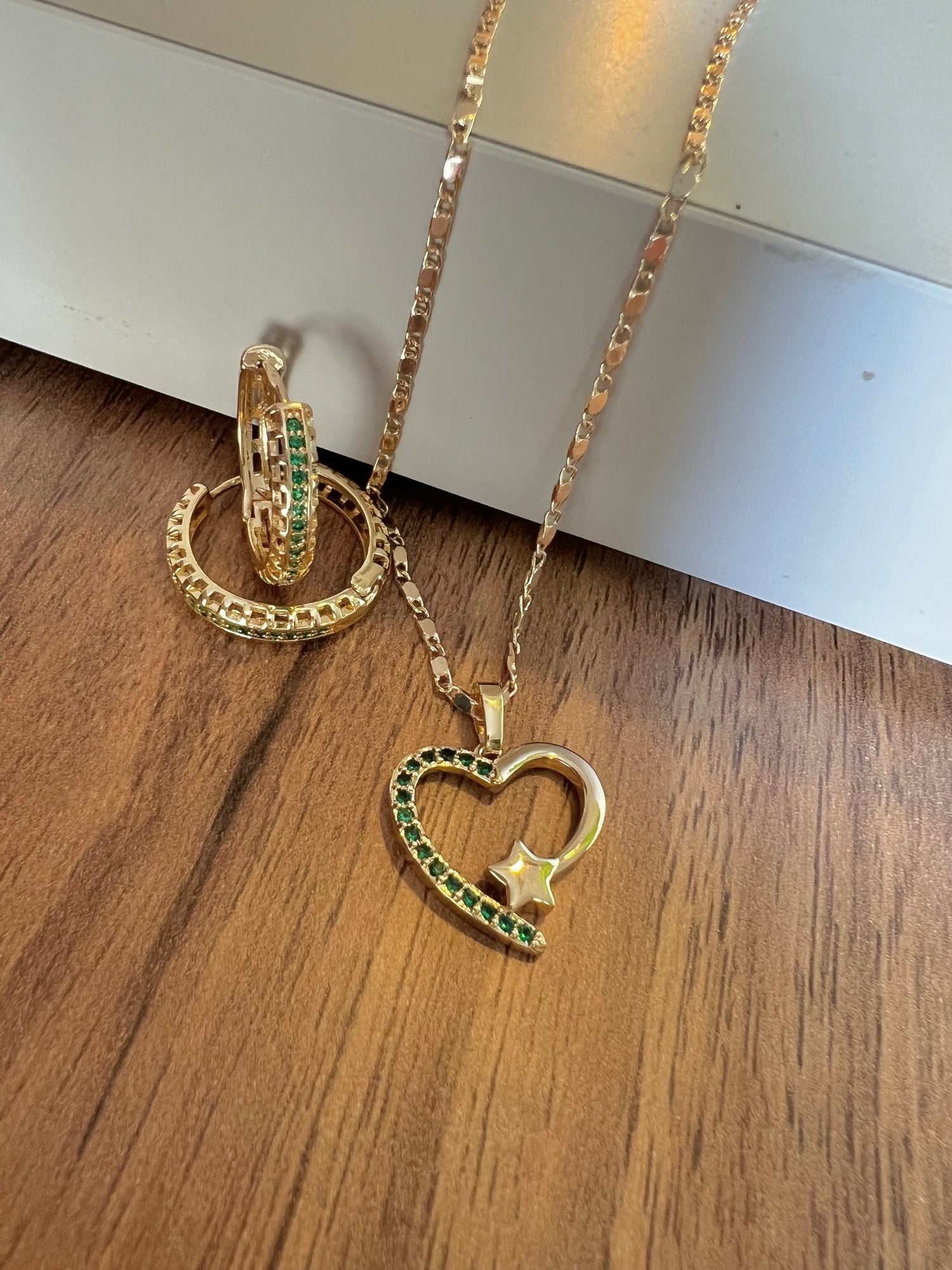 Green heart set