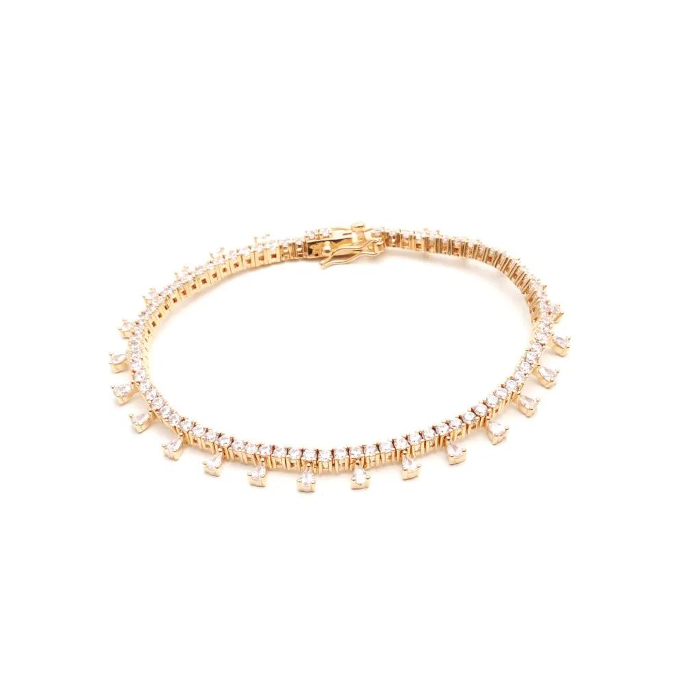 Riviera-style chain