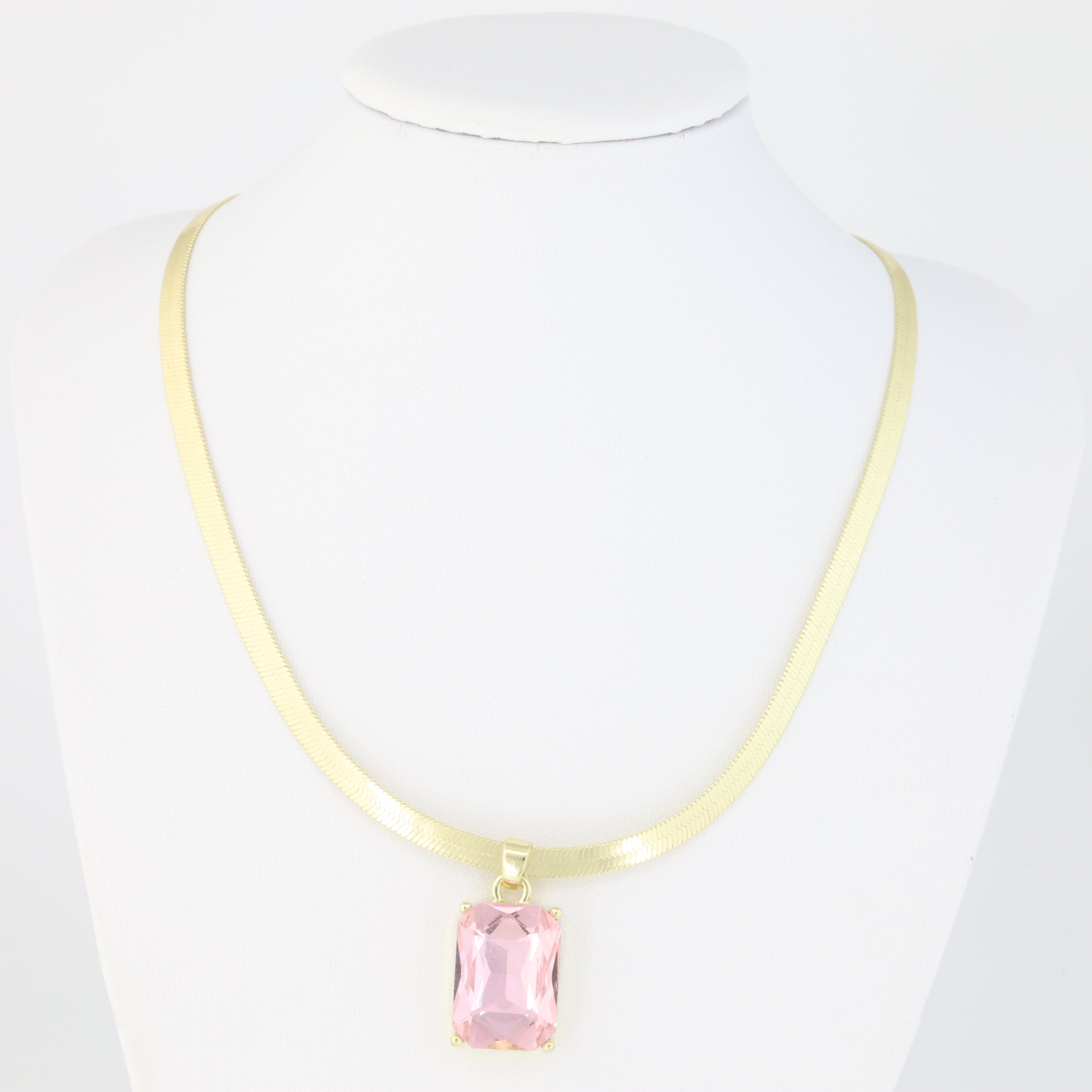 Necklace with herringbone link and pink stone