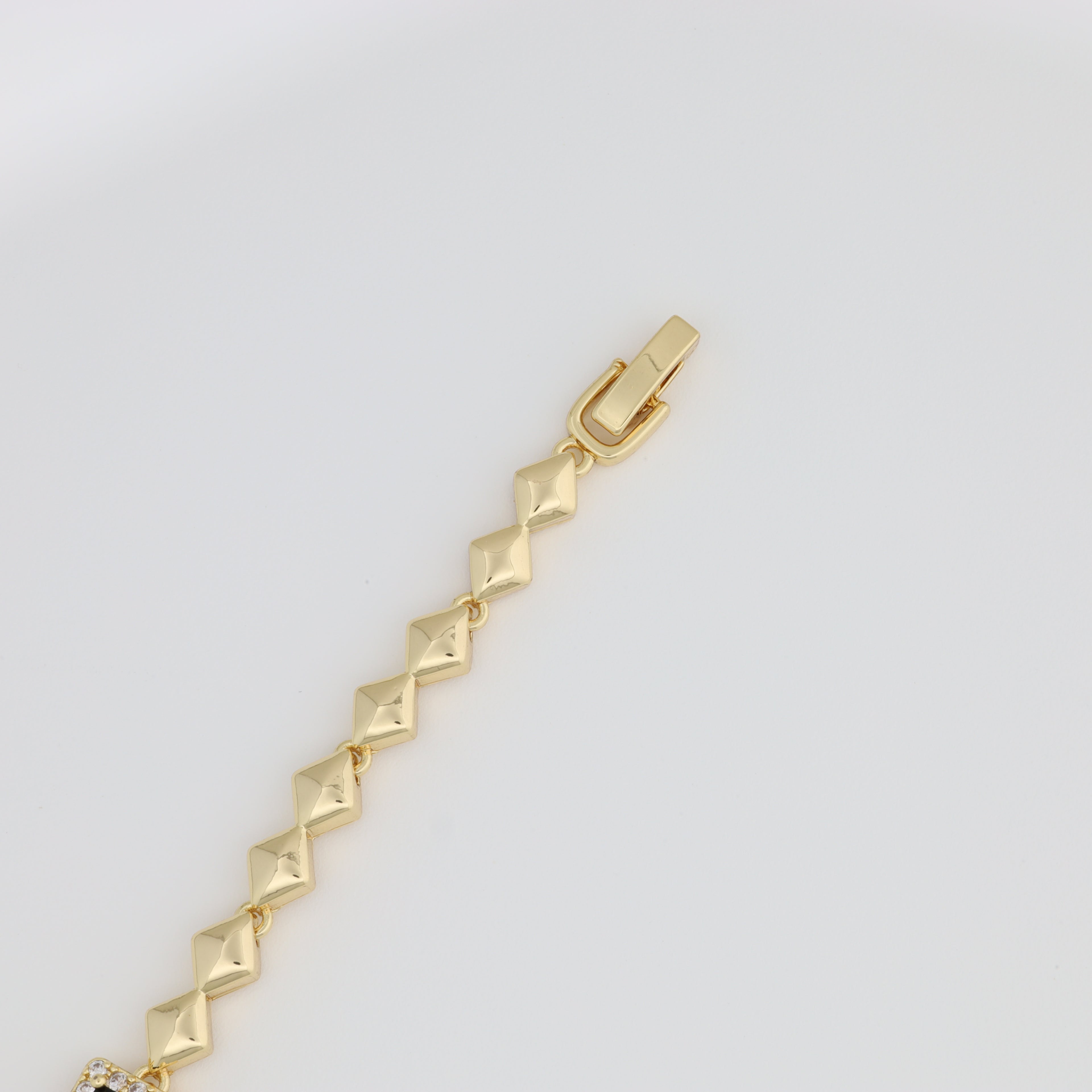Square-Shaped Pendants Bracelet With Diamond Link