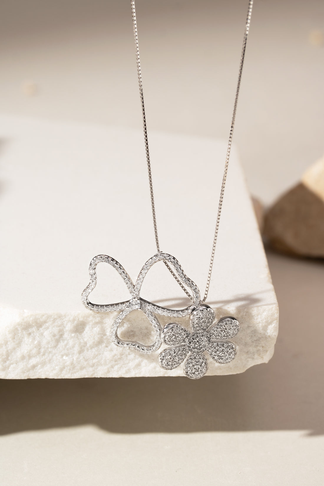 18k Goldfilled White Zirconia Clover & Flower Necklace – Limited Edition