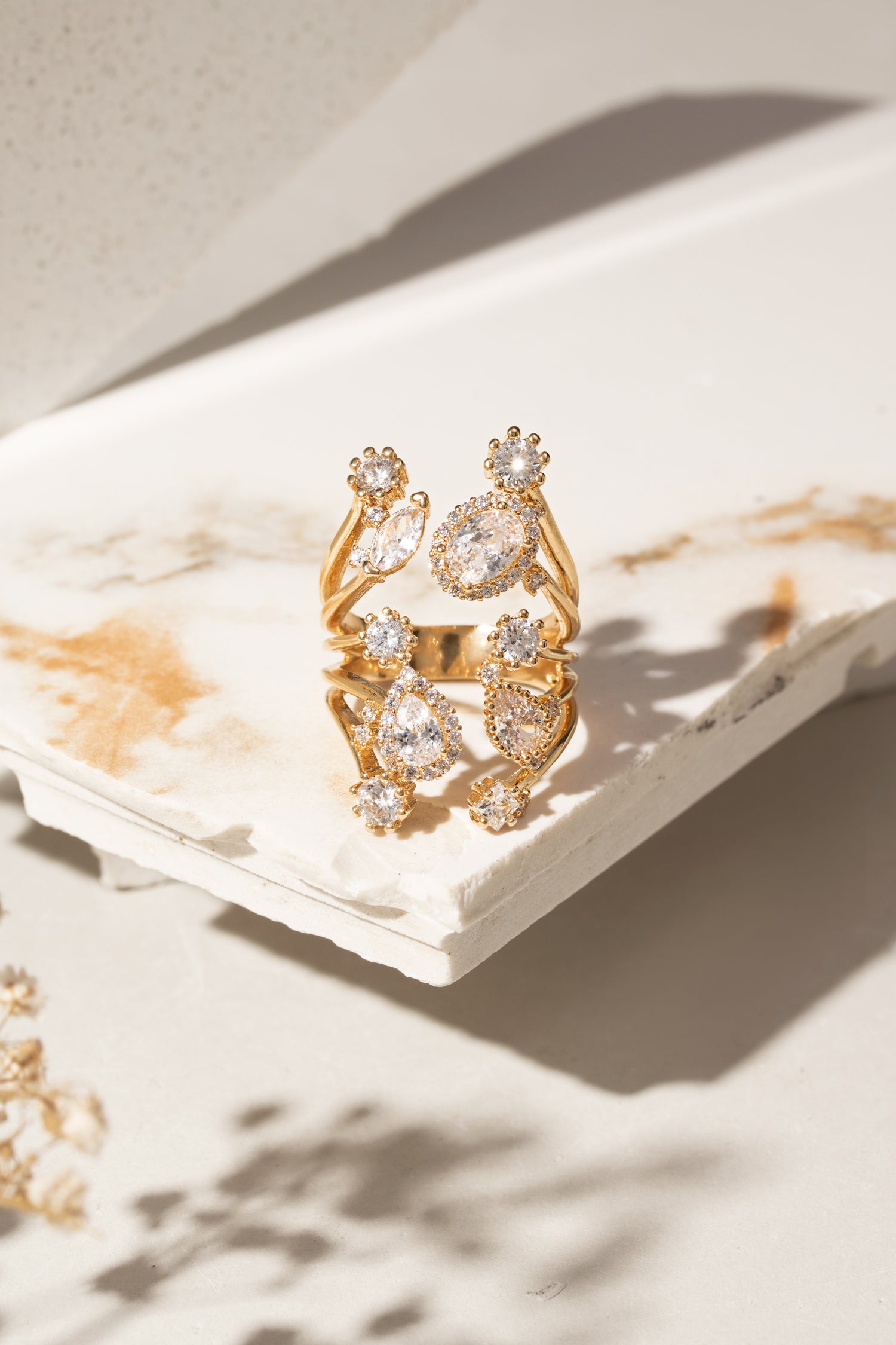 White Zirconia Luxury Ring