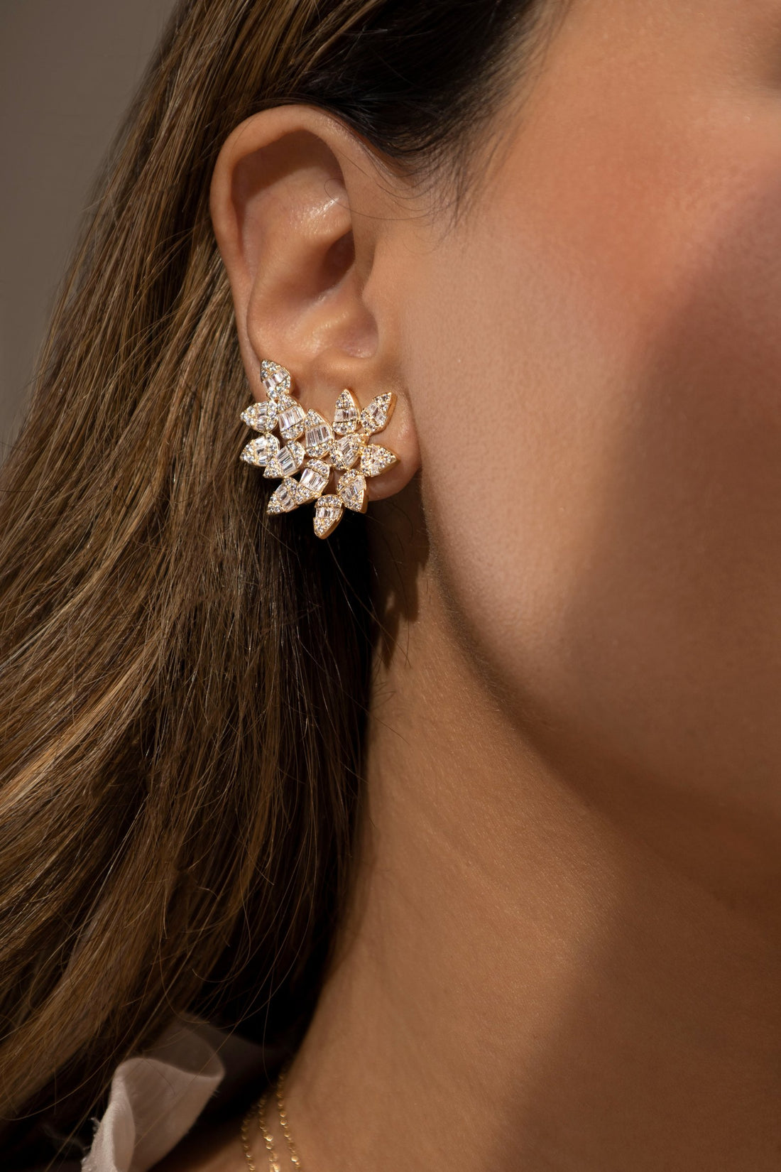 White Zirconia Floral Earcuff with 14 Baguette-Cut Stones