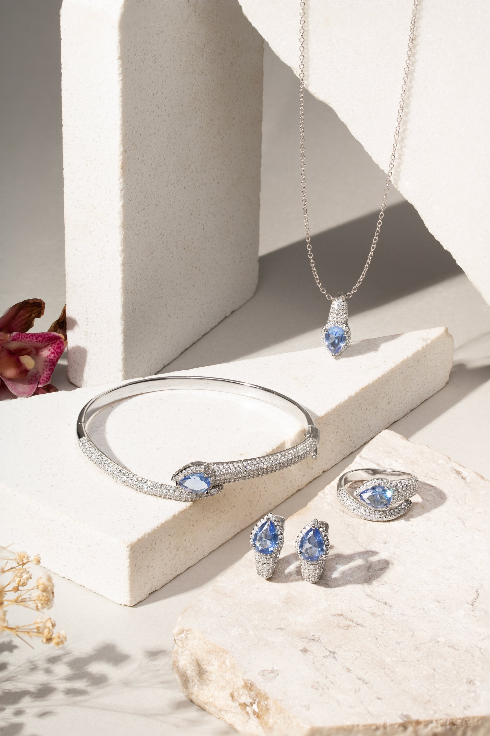 London Blue Crystal Bracelet – Limited Edition